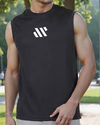 Men Printed Round Neck Polyester Black TShirt Size M