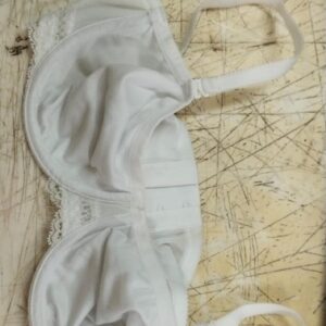 MS Women White Colour Fancy Bra Size 32B