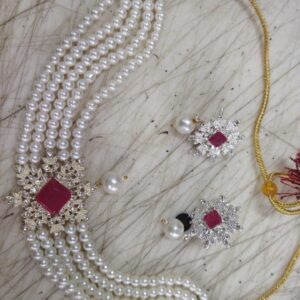 Women White Moti Magenta Color Jewellery Set