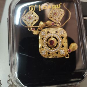 Dj Dadu Gold And White Elegant Leaf Motif Gold Plated Pendant Set With Earrings For Women