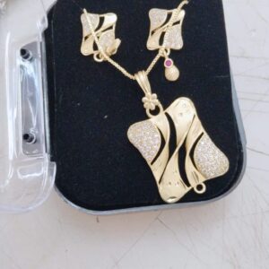 Dj Dadu Golden Color Pendant Chain Set Set For Women