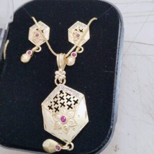 Dj Dadu Golden Color Pendant Chain Set Set For Women