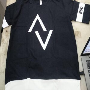 T Shirt For Boy Colour Black White Size 15 To 16 Year