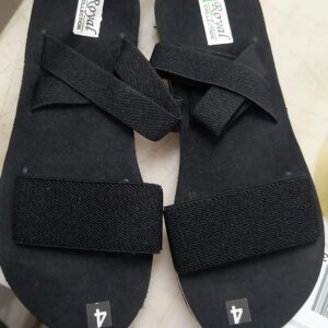 Women Black Back Strap Sandal Size 4