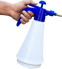 White Garden Pressure Sprayer Pump With Capacity Of 1L