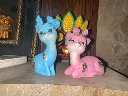 Elegant Showpieces And Collectibles