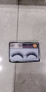 Natural Looking False Eyelashes