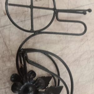 Black Metallic Snell Shape Tissue Shelf Rack