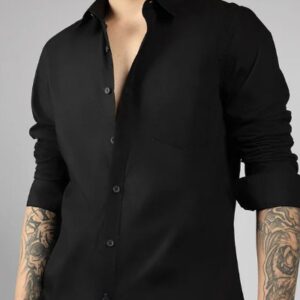 Dennis Lingo Men s Black Solid Spread Collar Full Sleeve Regular Fit Shirt M