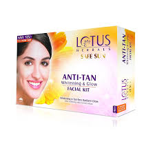 LOTUS Herbals SAFE SUN Anti Tan Whitening Glow Facial Kit 40 g
