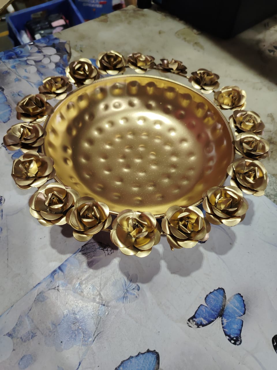 Private Label Star Wire Rose Iron Urli Bowl for Home Decor Floating Flowers Decorative and Diwali Decoration Handcrafted Multi Size 12 inch Rose Small Flower