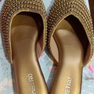 Metro Antique Gold Ethnic Sandals for Women 23 Size