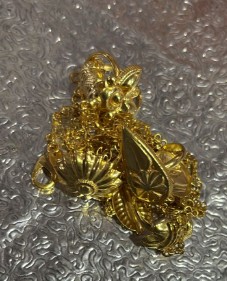 Private Label Women Best Golden Colour Fancy Chain Set