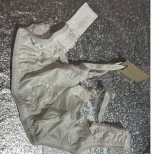 Private Label Wirefree Non Padded Medium Coverage Everyday Bra Size 32 White