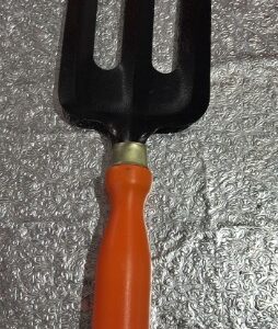 Private Label Ugaoo Hand Weeder for Gardening Heavy Duty Single Prong Weeder Tool