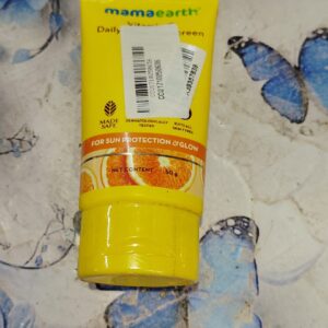 Mamaearth vitamin c daily glow sunscream 50 g