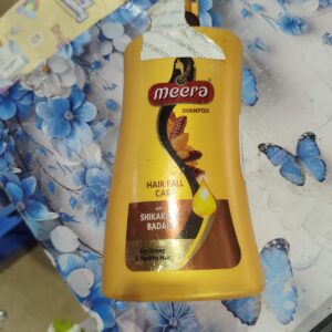 Meera Hairfall Care Shampoo Shikakai and Goodness Of Badam Paraben Free 1000 ml