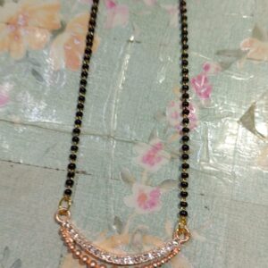 Private Label Stylies Simple Falf Moon Style Mangal Sutra