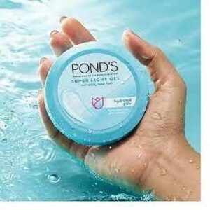 PONDs SUPER LIGHT SKIN GLOWING GEL 100ML