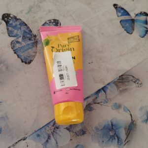 Pure Origin Korean Vitamin C Light Gel Sunscreen with SPF 50 PA No White Cast Suitable for Oily Dry Combination Skin Broad Spectrum Nonsticky and Lightweight Brightens Skin and Prevents Tan 50 g