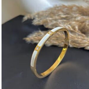 Palmonas White stone kada