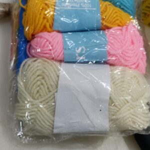 Crochet Hook With Thread Multicolor 6 Pcs