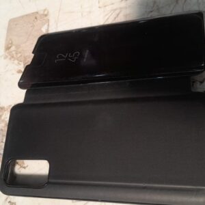 Curvy Streamer Playing Shockproof Case For Samsung S20 Black