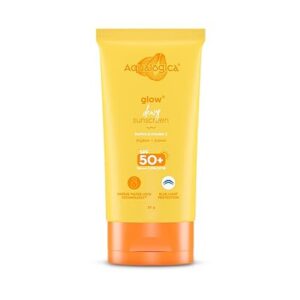 Aqualogica Glow Dewy Sunscreen Gel Spf 50 Pa With Papaya Vitamin C 30G