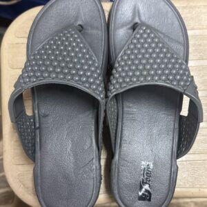 Women Grey Color Slipper Size 6