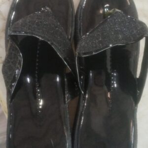 Latest Trending Casual Girls Black Slipper Size 40
