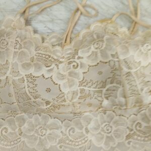 Women Lace Bralette Color Cream Size M