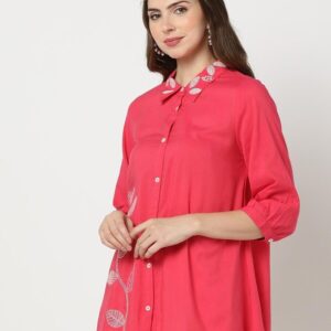 Siyahi Women Embroidered Relaxed Fit Shirt Size M Pink Color