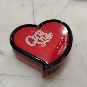 Cirls Style Little Heart Shape Professional Makeup Kit Pack 16G