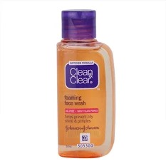 Clean And Clear Foaming Face Wash 240Ml