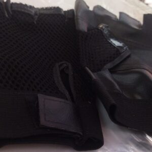 Black Colour Palm Support Grip Leather Gym Gloves 1 Pair