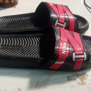 New Star Men Black With Red Slides Size 8