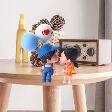 Love Couple Decorative Showpiece For Desk Decoration Dashboard Fridgehome Decoration.