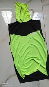 Nexus Hosiery Men Colorblock Hooded Neck Polyester Light Green Black Tshirt Size M
