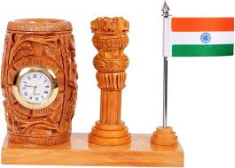 Craftsman Brown Wooden Color Pen Stand With Table Clock Office Use And Gifts 14X6X11Cm