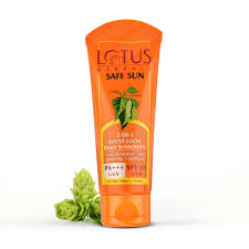 Lotus Herbals Safe Sun 3 In 1 Tinted Daily Sunscreen Matte Look 50Gm