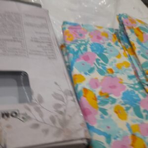 Homelegance Printed Double Bedsheet With 2 Pillow Cover