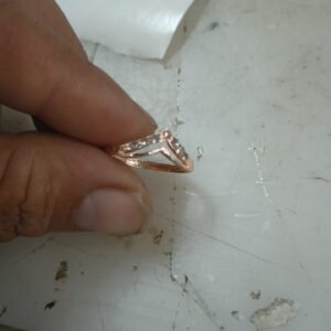 Women White Color Queen Dizen Ring