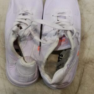 Men Shoes White Colour Size 10