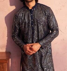 Vastramay Men Embroidered Regular Fit Long Kurta With Mandarin Collar Size 42
