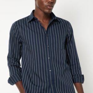 MAX Men Slim Fit Striped Spread Collar Casual Shirt blue colour size M