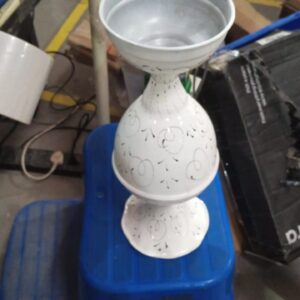 Private Lable Iron Flower Vase Shape Round Shaped white colour