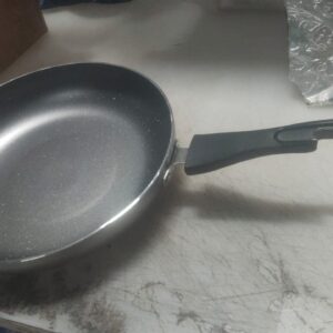 Impex Fry Pan 24 CM Shine Induction Base handle damaged