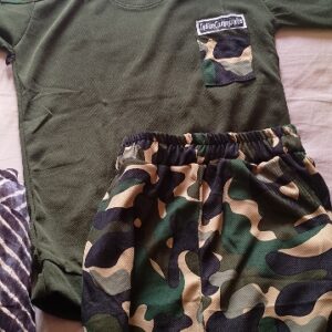 Private Lable Kids Boys t shirt and pant Black Size 9 to 10 y