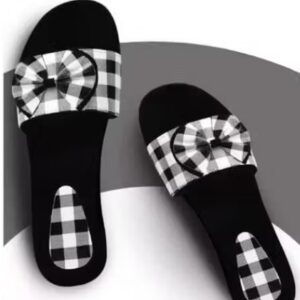 Private Label New hill flip flop for women slipper English slipper size 7 Black