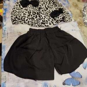 Private Label kids top and botton were black 18 size